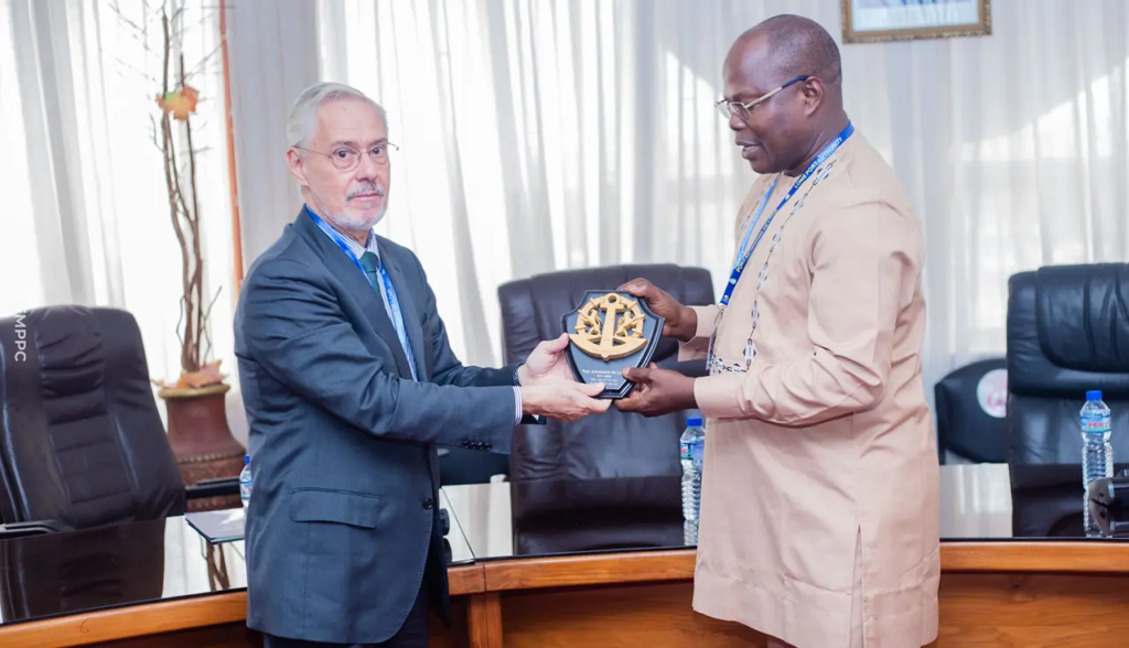 Visite au Port Autonome de Lomé de l’Ambassadeur du Brésil au Togo