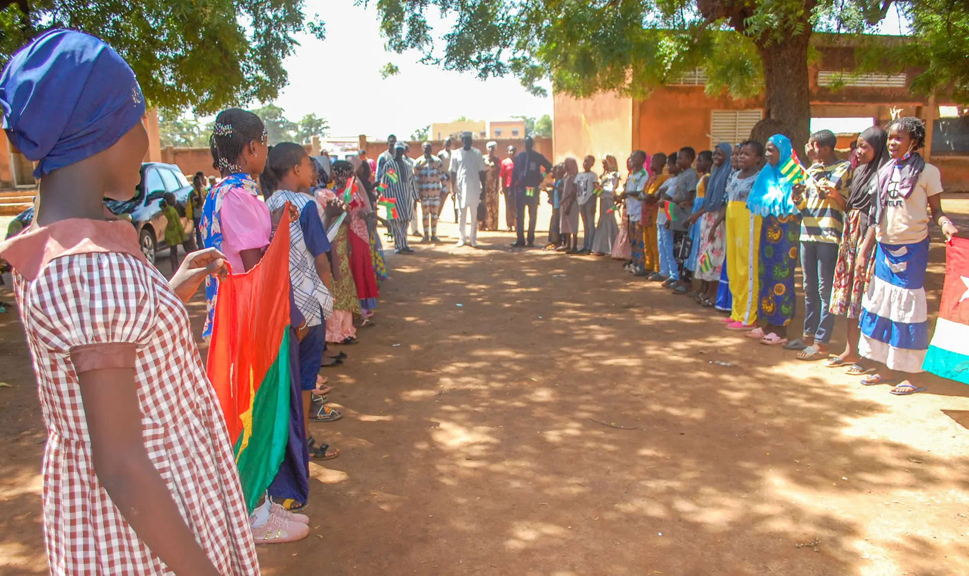 don du port autonomede lome a l ecole nemnin a ouaga au burkina faso