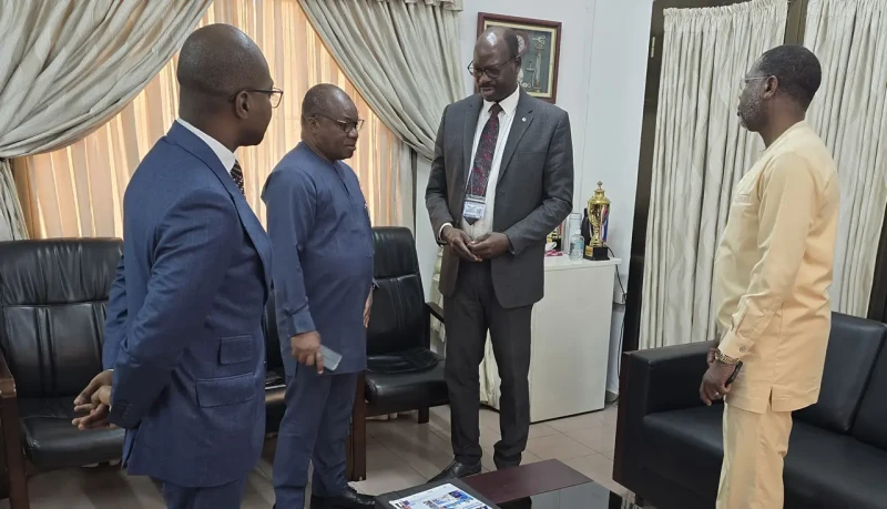 visite-de-courtoisie-d-une-delegation-de-scanning-systems-au-secretaire-general-de-l-a2pl-6